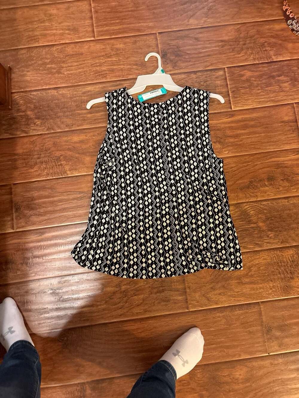 41 Hawthorn Tawni Pleated Neck Crepe Knit Top Black Geometric XL